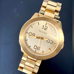 Men’s Gold Nixon Watch 48mm